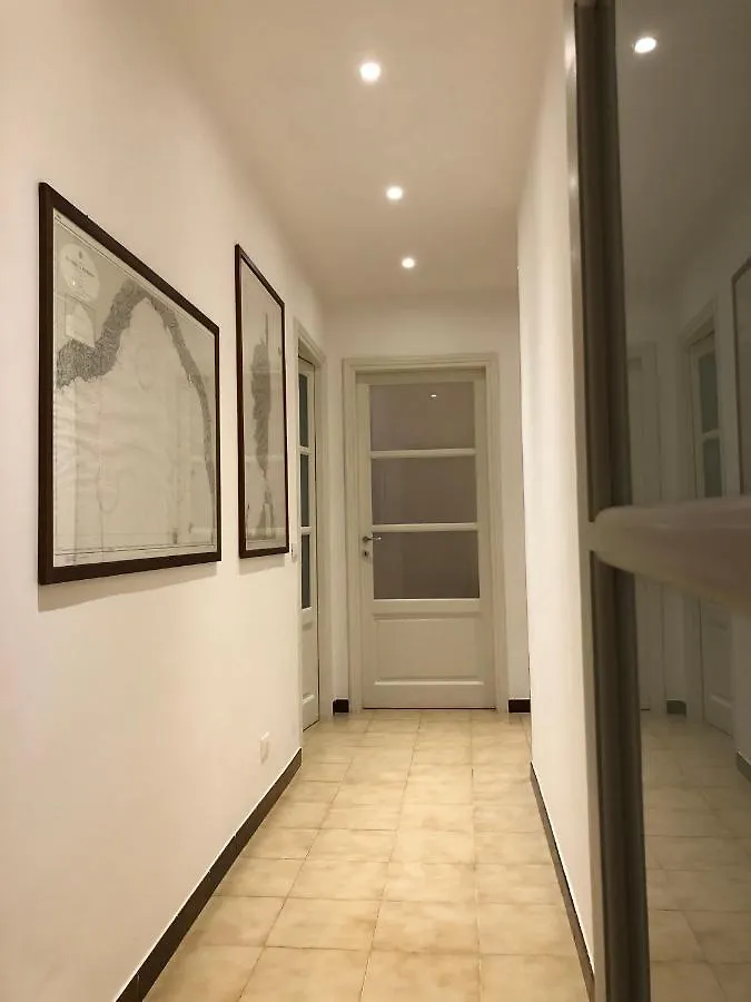 Ernesta'S Apartment 라스페치아 이탈리아