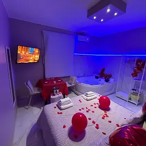https://holiday-house-katan.catania-hotels.net