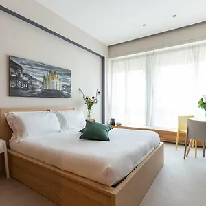 https://beplace-garibaldi-suites.italymilanhotels.net